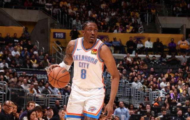 九游体育-复出就发威！杰伦威关键6分制胜：雷霆拒绝湖人逆转